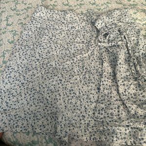 Brandy Melville flower skirt